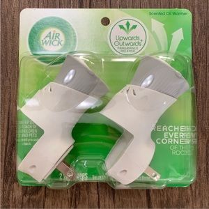 ✨ NWT Four Air Wick Scented Oil Warmers ✨